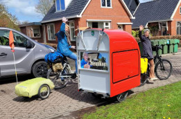 zwaaienm vertrek Minne en Tineke